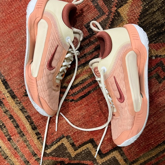 Nike 7 Tennis Shoe - New wore once - Picture 2 of 3